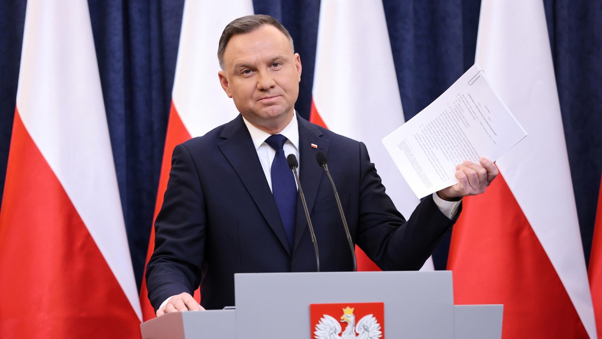 Prezydent Andrzej Duda prezentuje projekt ustawy o Sądzie Najwyższym