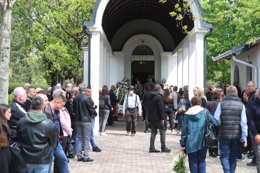 Sahrana Saše Katančića Novo Groblje