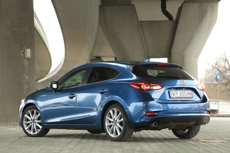 Mazda 3 2