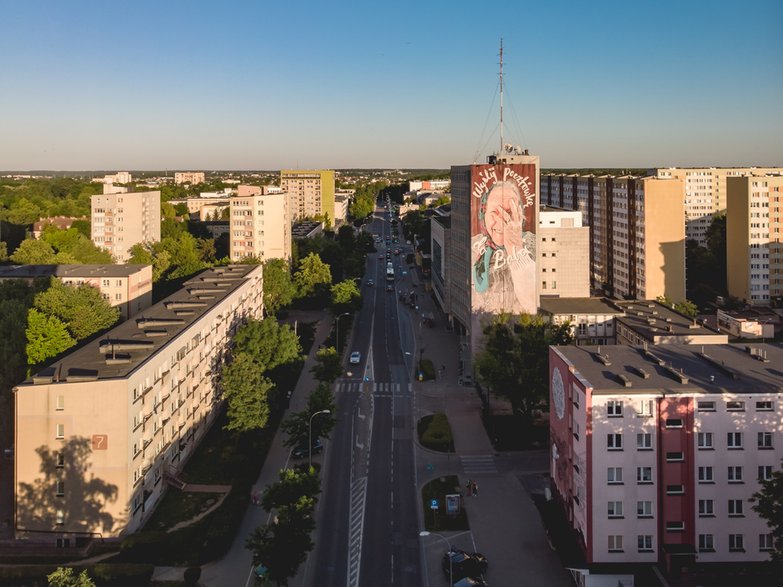 Mural "Wyślij pocztówkę do Babci" z kolejną nagrodą. Pani Eugenia rozczula!