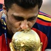 Mundijalski trofej je do nedelje bio jedini koji je nedostajao u kolekciji kapitena Španije | Foto: REUTERS/Dylan Martinez