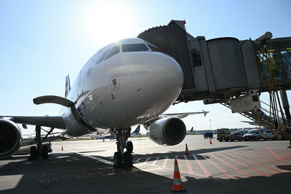 Będą "korki" na lotnisku w Warszawie. Eurocontrol ostrzega