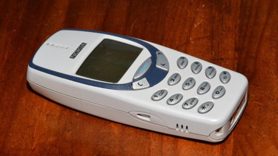 Pierwotnie Nokia 3310 wyglądała właśnie tak i była niemal nie do zdarcia