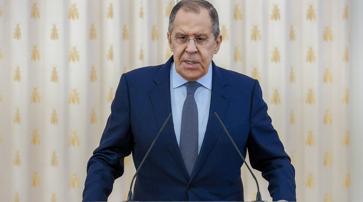 Az orosz külügyminiszter kiemelte, hogy komoly feltételek árán, de készek a béketárgyalásokra / Fotó: MTI/EPA/Orosz külügyminisztérium sajtószolgálata
