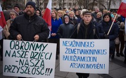 "Zapoczątkowano niszczenie polskich szkół". Protesty na Litwie przeciwko reorganizacji szkół