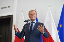 Donald Tusk podczas konferencji prasowej po spotkaniu z marszałkiem Senatu Tomaszem Grodzkim 