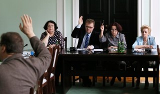 Komisja Kultury za kandydatami PiS i PO do KRRiT