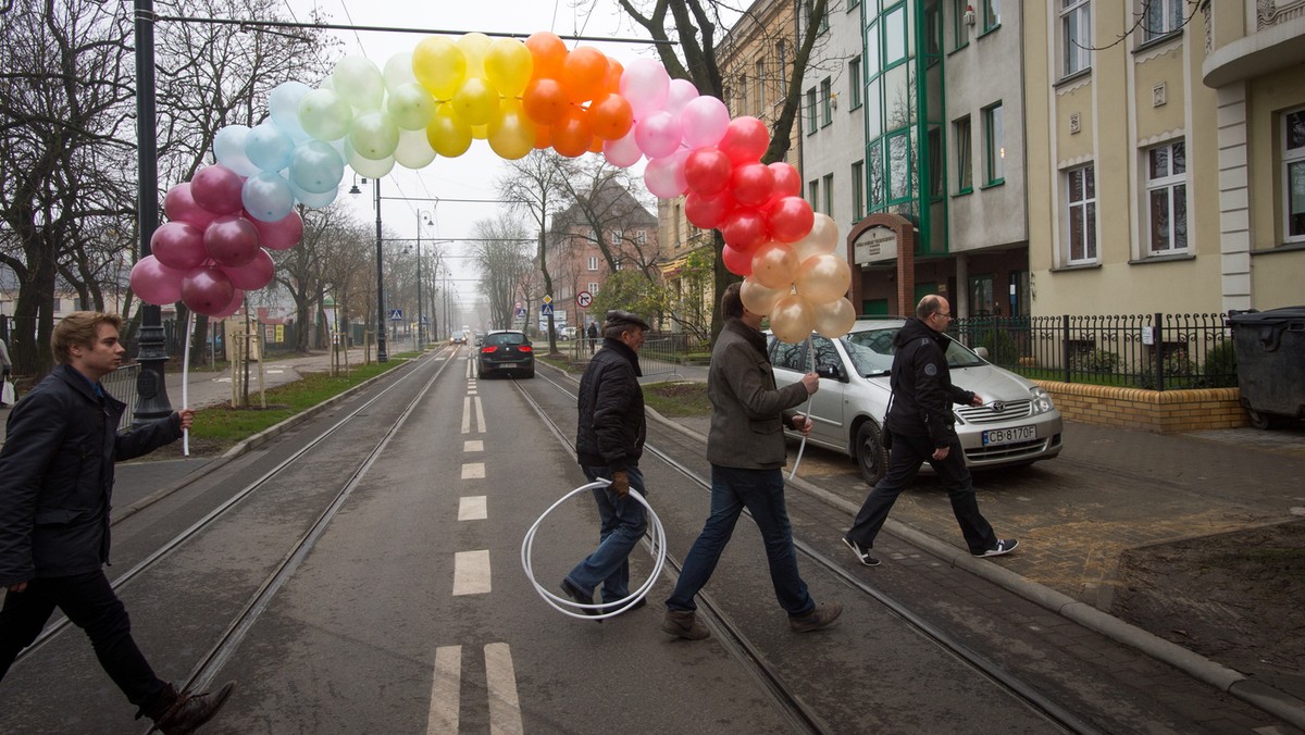 BYDGOSZCZ HAPPENING TĘCZA DLA POSŁA KOWNACKIEGO