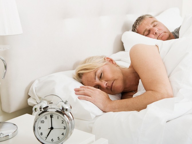 Lekari savetuju kako da vam pomeranje sata ne utiče na san