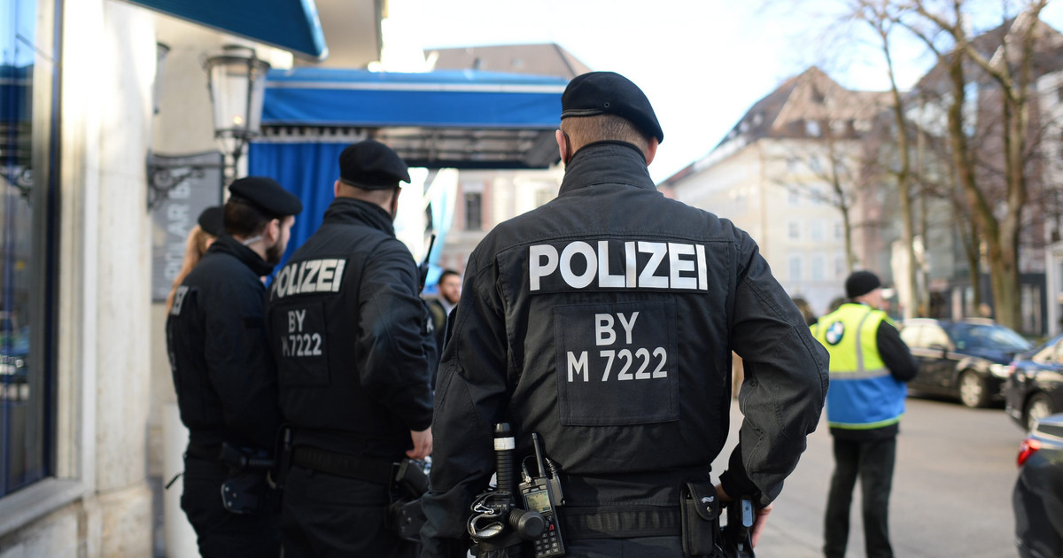 Niemcy Duży Wzrost Przestępstw Z Pobudek Skrajnie Prawicowych Wiadomości 3581
