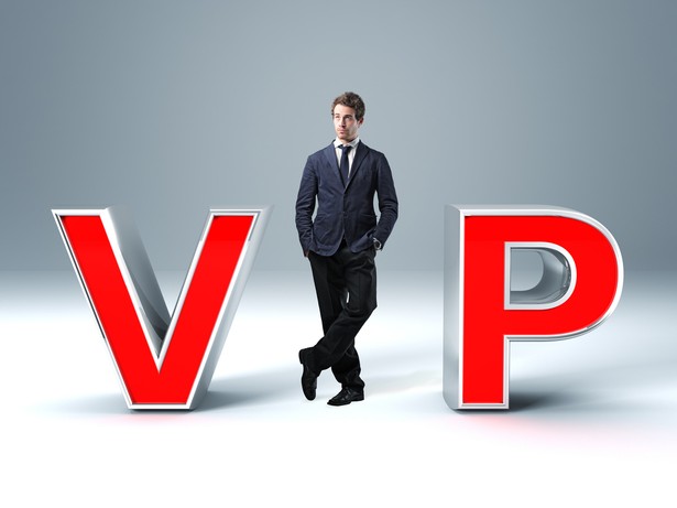 Mężczyzna w napisie VIP, mat. shutterstock