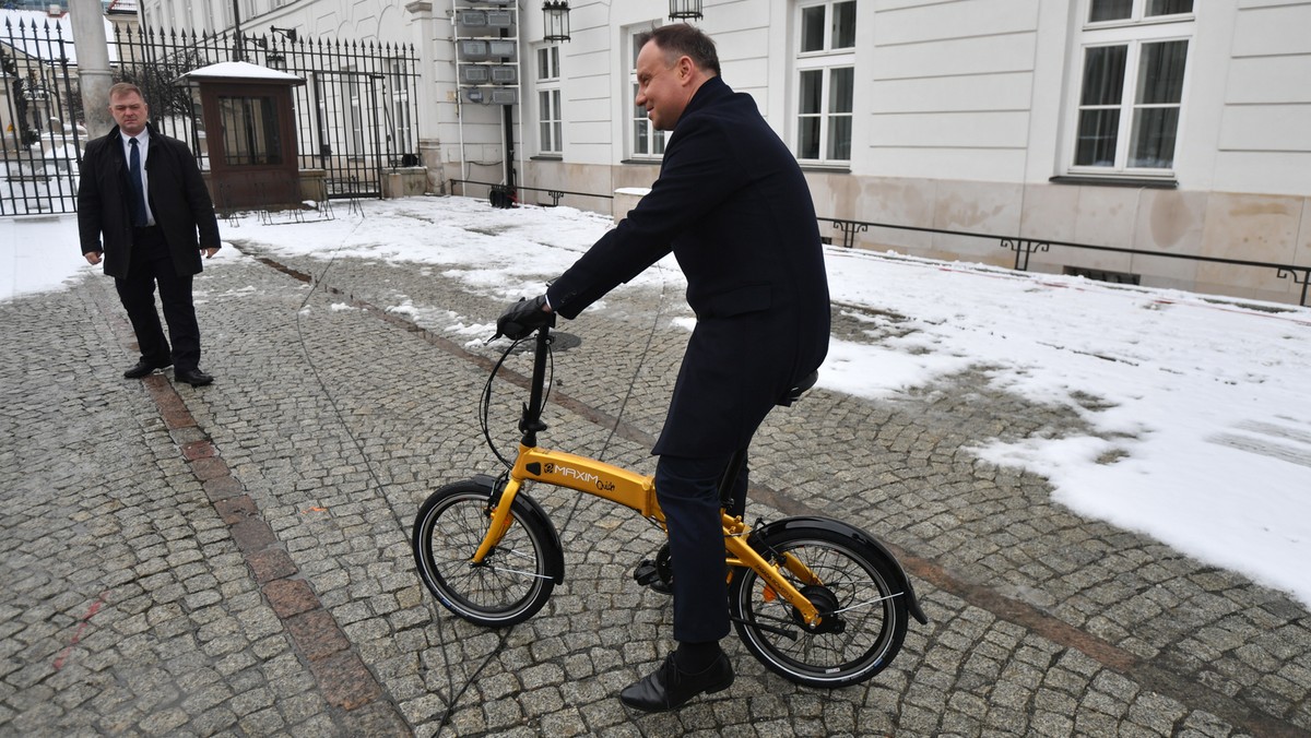 18117044 - WARSZAWA KONFERENCJA TECHNOLOGIE ELEKTROMOBILNOŚĆ (Andrzej Duda)