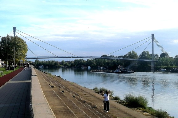 OVO JE JEDNA OD NAJLEPŠIH PLAŽA U SRBIJI! Više od 5.000 ljud