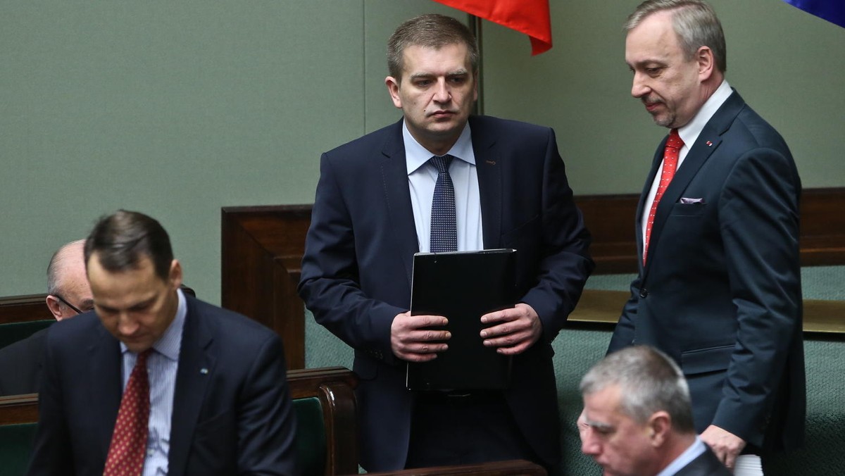 Sejm odrzucił w piątek wniosek PiS o wotum nieufności dla ministra zdrowia Bartosza Arłukowicza. Według autorów wniosku - który poparły wszystkie kluby sejmowej opozycji - minister doprowadził do chaosu i zapaści w ochronie zdrowia.