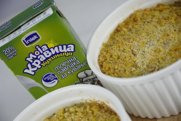 Gratinirana piletina sa šparglom i krekerima