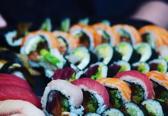 Tu zjesz najlepsze sushi w Warszawie. Najlepsze rolki z rybą i wersje dla wegan