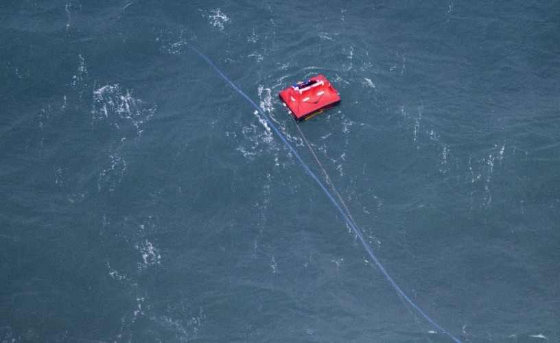 Samochodowiec Baltic Ace z 24 osobami na pokładzie zatonął w środę na Morzu Północnym