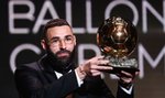 Karim Benzema w czasie odbierania nagrody był wystylizowany na legendarnego rapera. Miał też przy sobie "drobiazg" o wartości... 1,5 mln złotych!