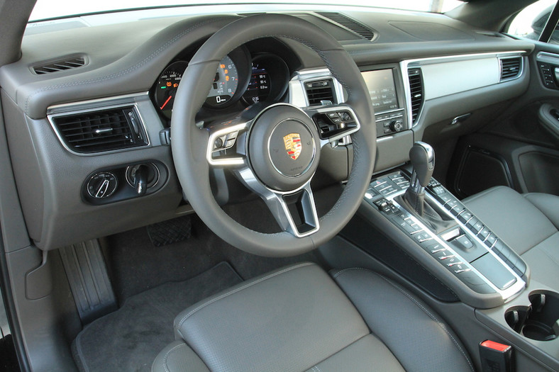 Porsche Macan S