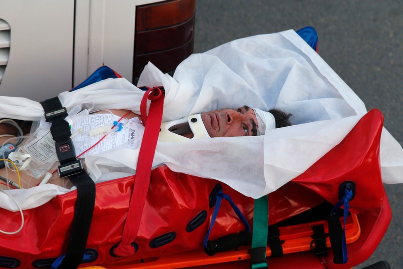 Ratownicy na miejscu wydarzenia zjawili się błyskawicznie. W akcji udział brało ponad 300 strażaków, 20 jednostek pogotowia ratunkowego, osiem śmigłowców, żandarmeria, policja i wojsko. Pomocy udzielono niemal dwustu poszkodowanym