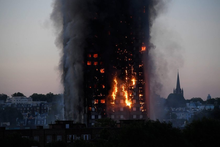 Spłonął apartamentowiec. "Ludzie skakali z okien, to było piekło"