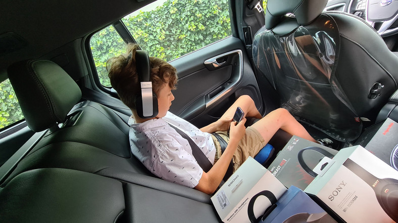 Słuchawki do samochodu - test słuchawek bezprzewodowych
