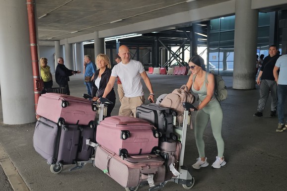 (FOTO) "SRBIJA NIJE SPREMNA" Stanija Dobrojević krenula iz Amerike, oglasila se usred noći: Spremna da napravi haos u Eliti