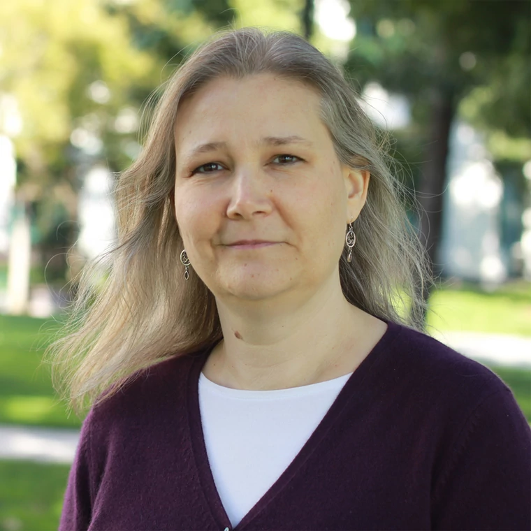 Amy Hennig