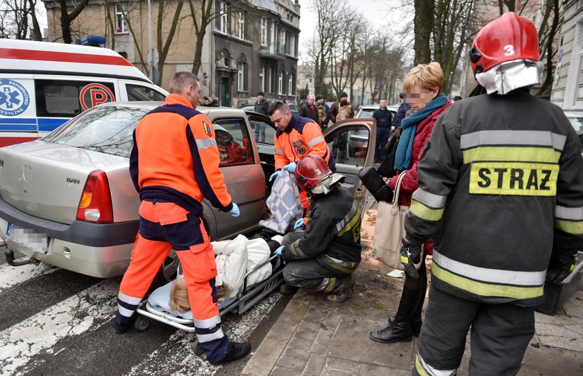 wypadek na 6 Sierpnia przy Strzelców Kaniowskich w Łodzi