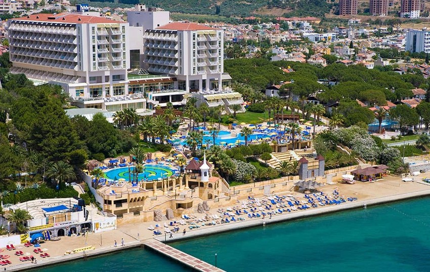 FANTASIA DELUXE HOTEL