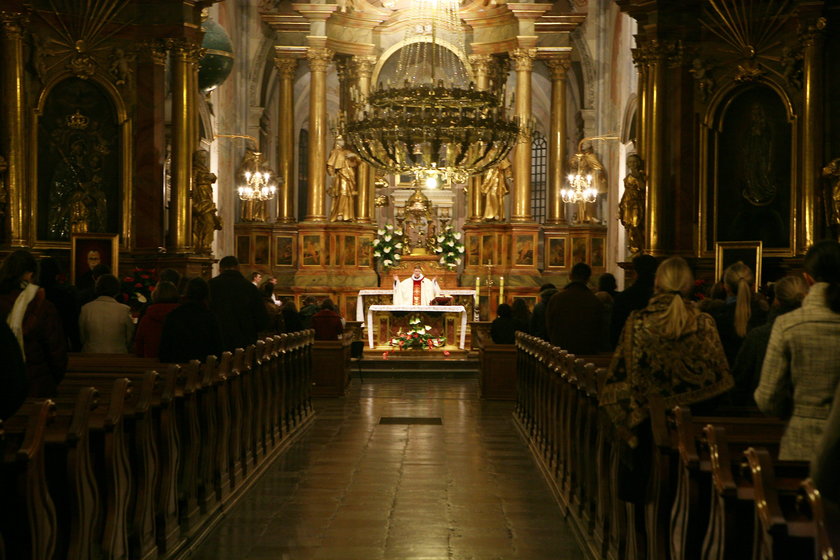 Tysiące Polaków odejdą z Kościoła?