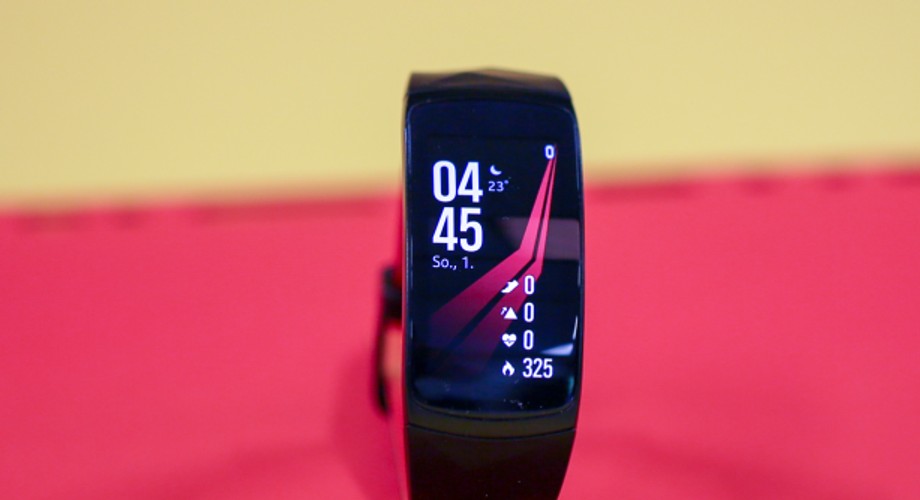 Samsung Gear Fit 2 Pro Im Test Tracker Trifft Smartwatch Techstage