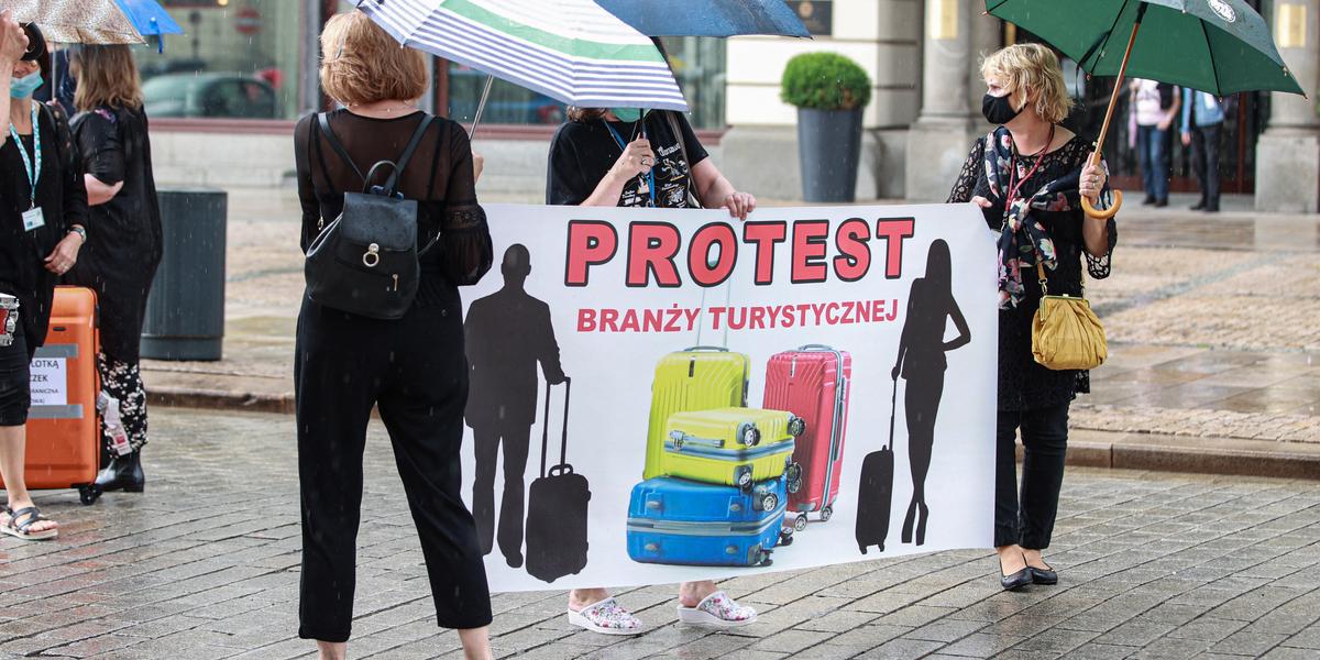 Protest Pracowników Branży Turystycznej W Warszawie Podróże 3120