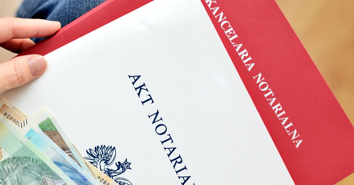 Sprzedając nieruchomość, można stracić własność i nie otrzymać od nabywcy ani grosza. Akt notarialny przed tym nie zabezpiecza. Jest jednak na to sposób, choć nie powie o nim każdy notariusz