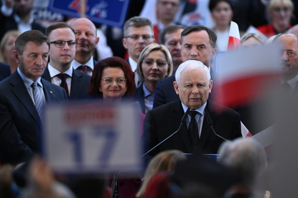 Kampania wyborcza do parlamentu 2023. Prezes PiS Jarosław Kaczyński w Jasionce