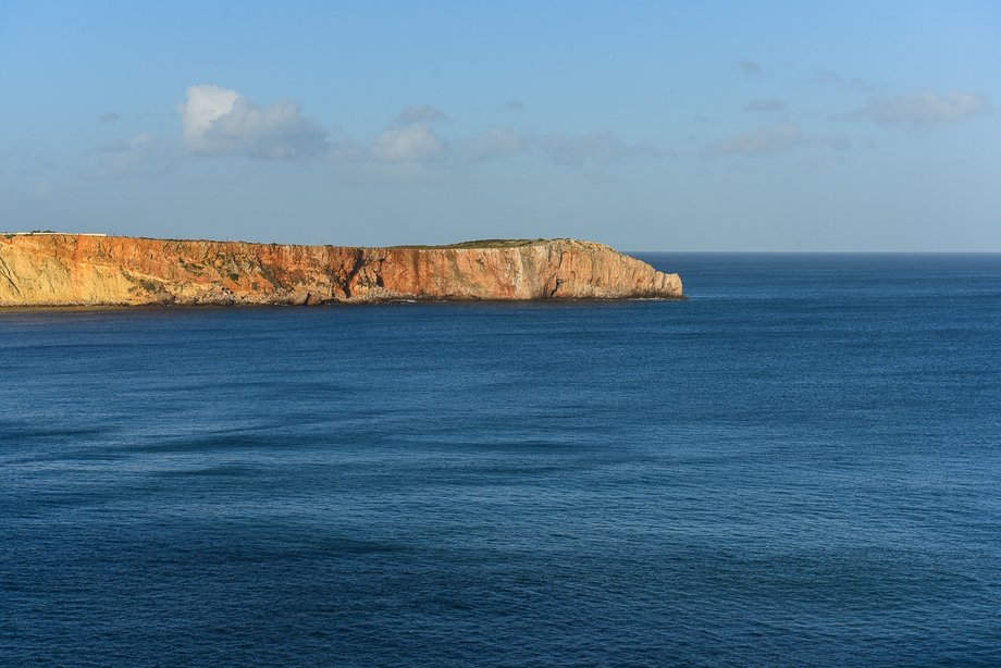 Sagres jest jednym z najpopularniejszych portugalskich ośrodków dla surferów, którzy przybywają tutaj z całego świata.