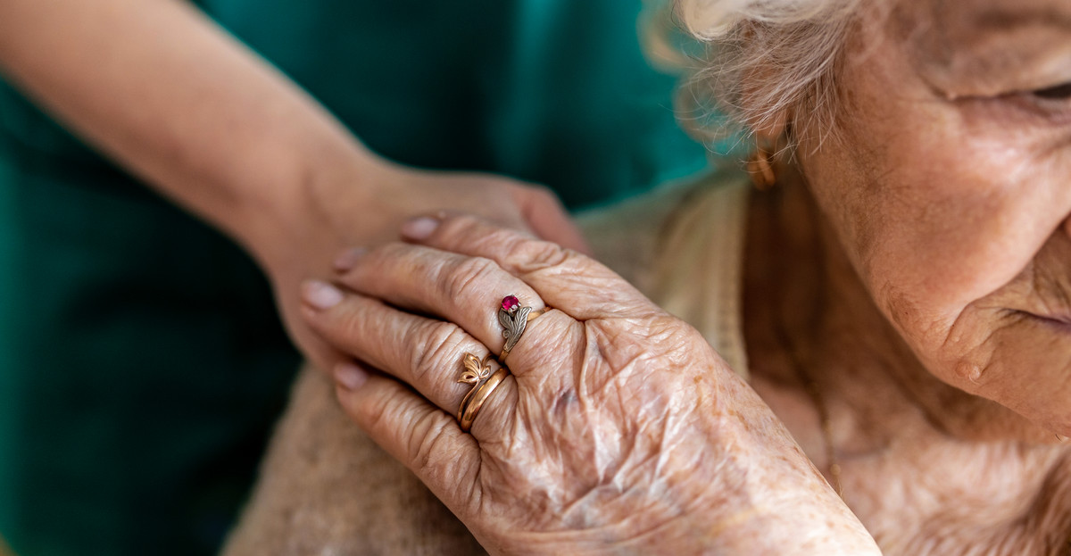 "Opiekowałam się babcią z demencją. Nigdy nie potępię ludzi, którzy oddają bliskich do placówek" 