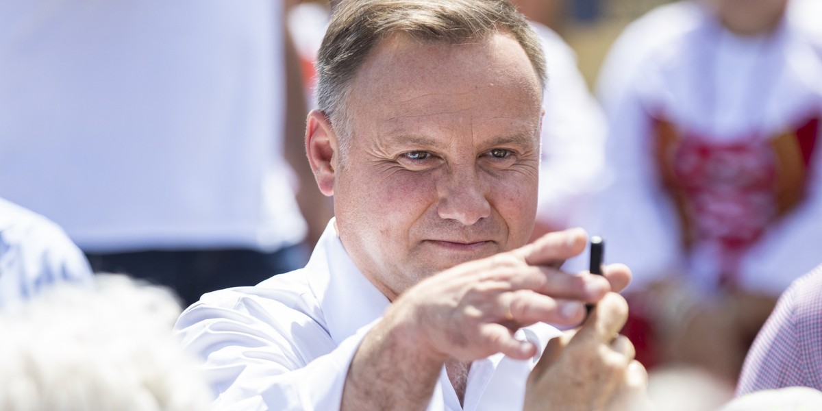 Andrzej Duda posiada ok. 120 tys. zł oraz ok. 30 560 euro oszczędności. Jest także właścicielem dwóch mieszkań.