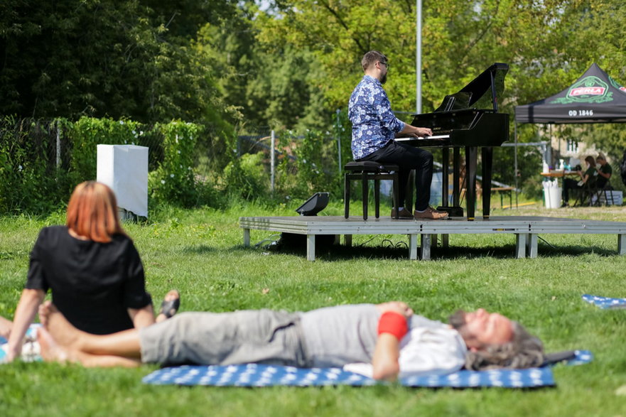 Koncert Chopin na Trawie podczas festiawlu InGarden organizowanego przez Fundację Krajobrazy 