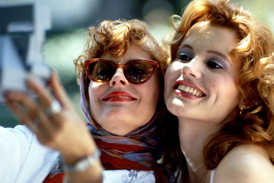 Geena Davis i Susan Sarandon w filmie "Thelma i Louise"