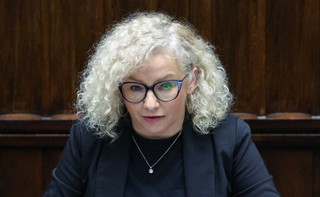 Rząd cyfryzuje procedurę „Niebieskie karty”. Projekt nowelizacji ustawy gotowy