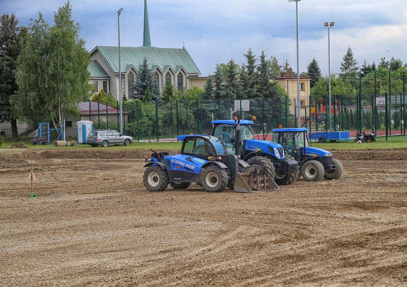 Tak klub ze wsi przygotowuje stadion do gry w ekstraklasie!