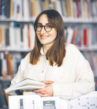 Przychodzi biznes do muzeum. Jak uniknąć artwashingu? - wywiad z dyrektorką Zachęty