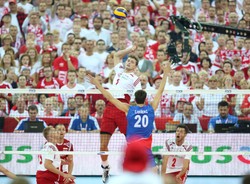 Polscy siatkarze zmietli z parkietu Serbów. Udany początek MŚ. ZDJĘCIA