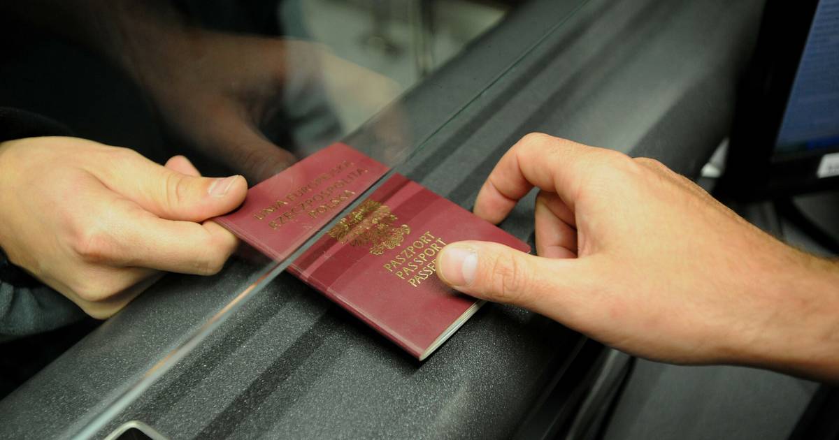 Jaki paszport jest najlepszy na świecie? Polska wysoko w rankingu
