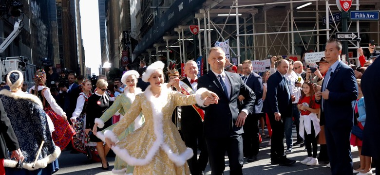 Prezydent Duda zatańczył poloneza w centrum Nowego Jorku. NAGRANIE