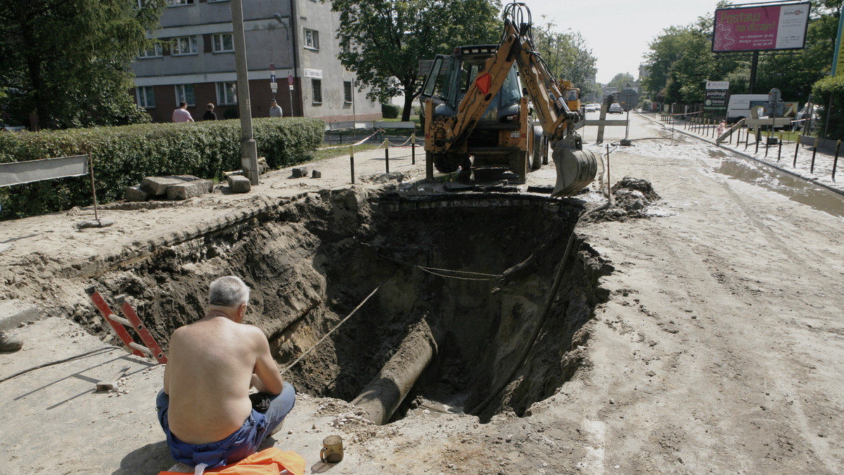 Awaria wodociągowa przy ul. Braniborskiej we Wrocławiu