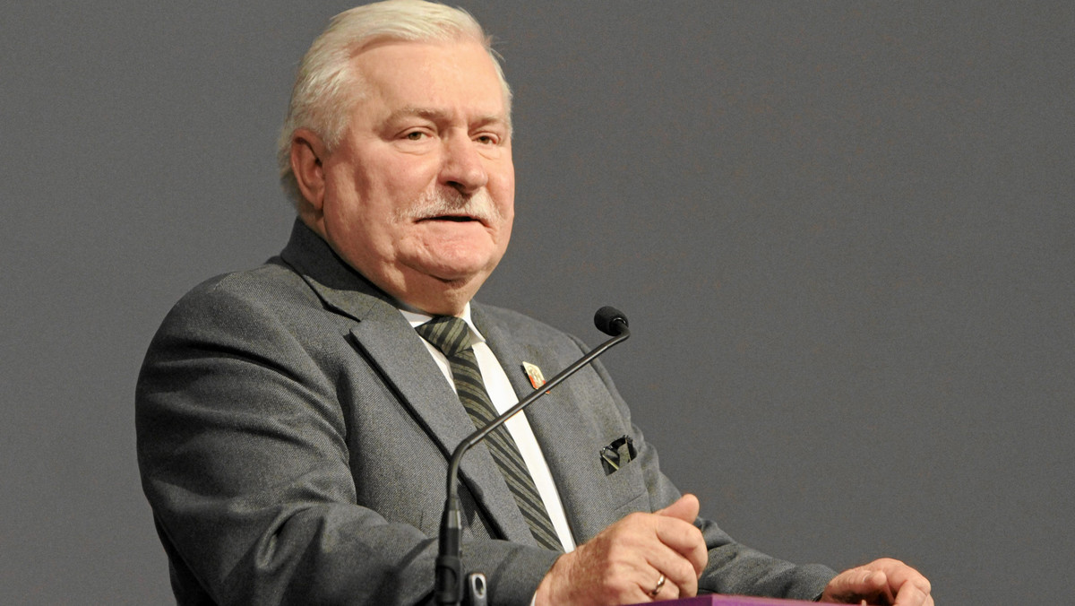Lech Wałęsa uważa, że wprowadzony w Polsce 31 lat temu stan wojenny był wielką zbrodnią przeciwko narodowi. Były prezydent skrytykował decyzję PiS ws. zorganizowania w Warszawie marszu z okazji rocznicy stanu wojennego.