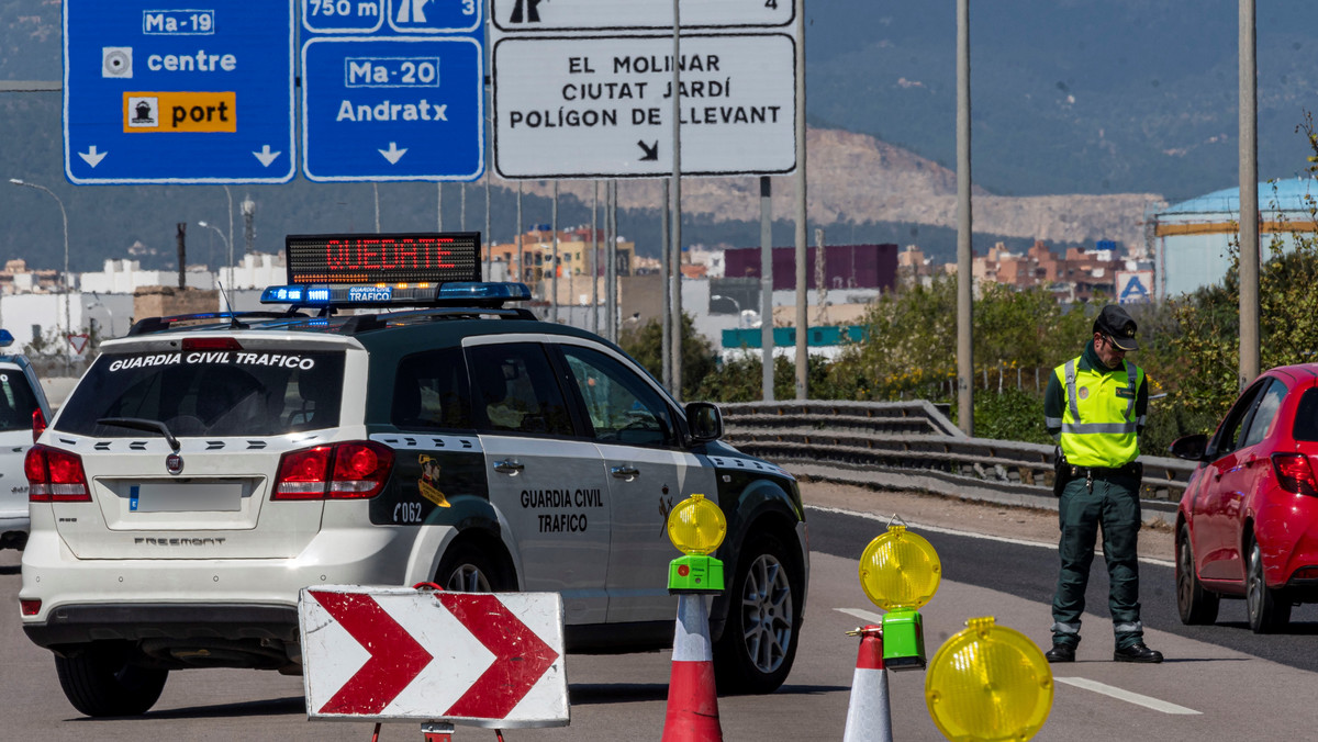 Koronawirus Hiszpania. Wzmożone kontrole w Wielki Tydzień