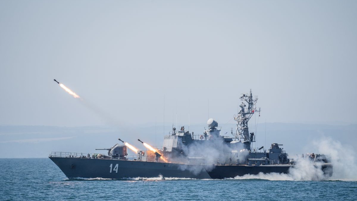 NATO trimite resurse suplimentare în Marea Neagră după atacurile cu drone asupra navelor comerciale